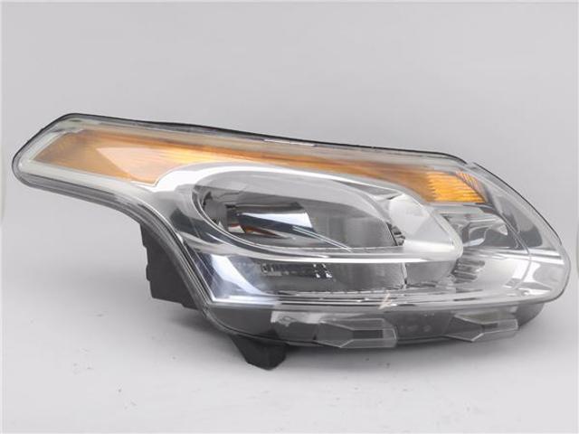 PEUGEOT 9681806180 Правая фара в наличии Житомир