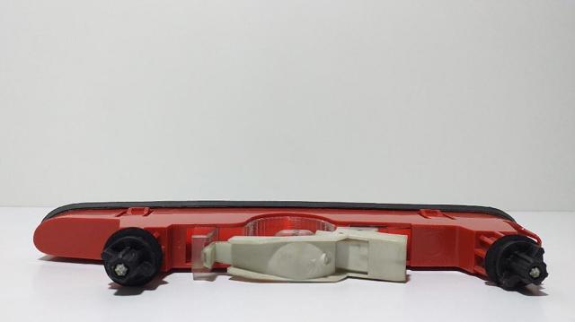 Sinal de parada traseiro adicional Citroen Berlingo K9