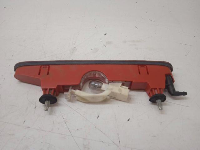 Sinal de parada traseiro adicional Citroen Berlingo K9