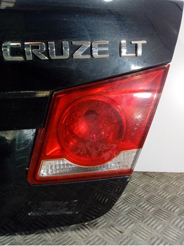Lanterna traseira direita para Chevrolet Cruze (J300) (2009-2011) 2.0 CDI Z20S1 96830495