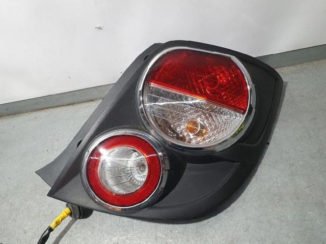 96831068 GM Фонарь задний правый купить в Украина