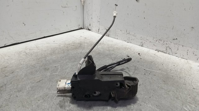 Fecho da porta dianteira esquerda Peugeot 407 6E