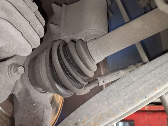 9684135480 PEUGEOT Правая полуось купить в Ирпень