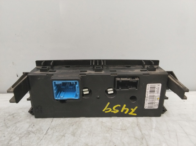 PEUGEOT 96856538XT в наличии Ужгород