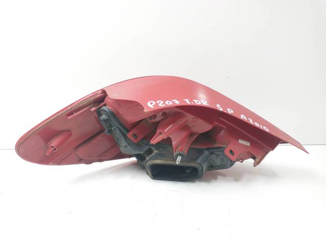 9686565980 PEUGEOT Фонарь задний правый купить в Ровно