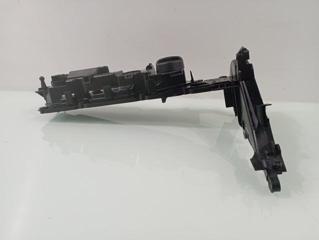 FORD 9689112980 Крышка клапанная в наличии Винница