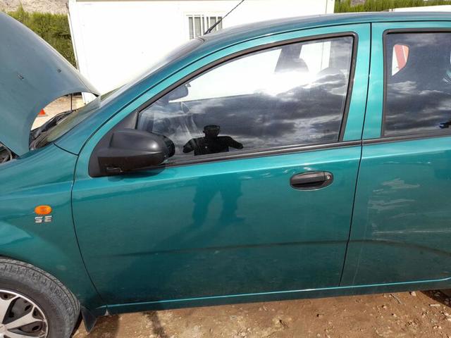 Porta dianteira esquerda Chevrolet Aveo 1 T200