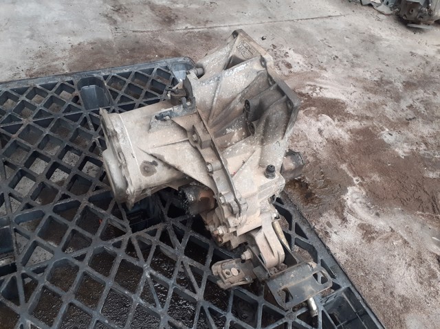 96WT7F096CB КПП купить Кривой Рог
