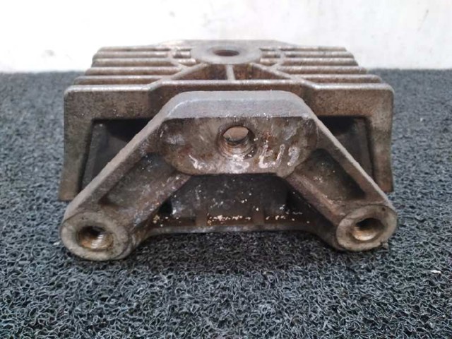 9702400318 MERCEDES Задняя опора двигателя купить в Николаев