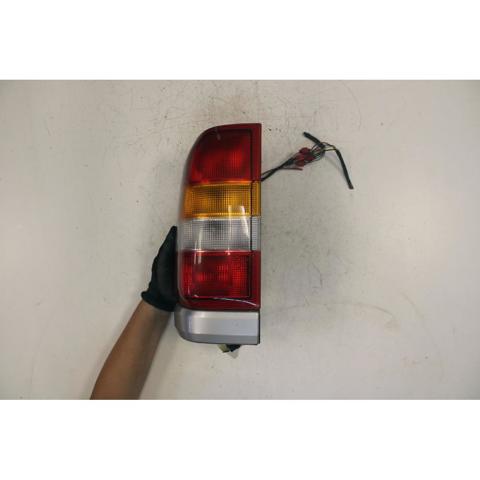 Lanterna traseira esquerda 97143952 Opel