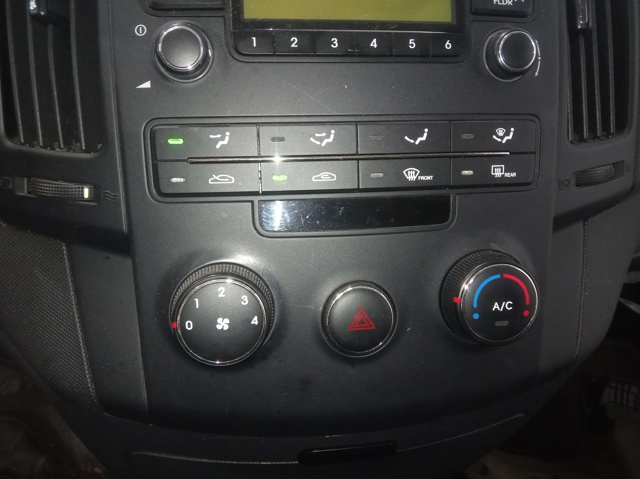 Unidade de controlo dos modos de aquecimento/condicionamento 972502L150 Hyundai/Kia