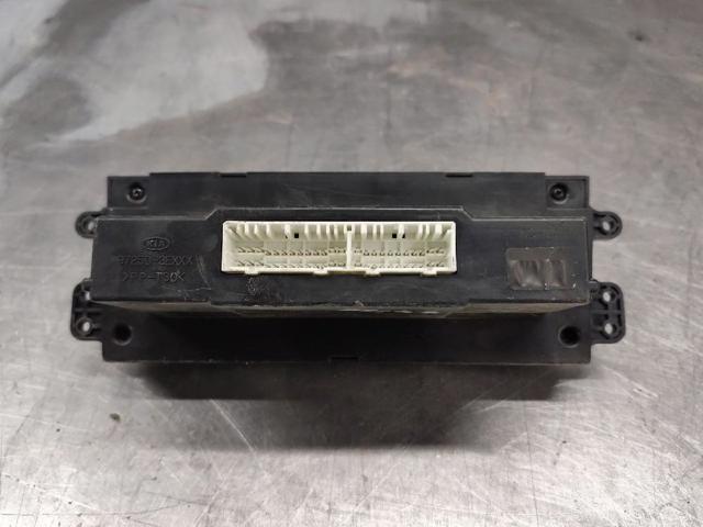 HYUNDAI 972503E2608W Блок управления кондиционером в наличии Николаев