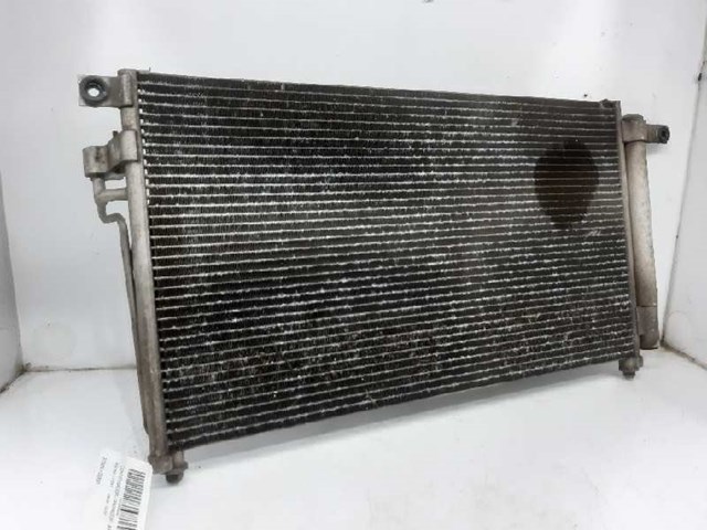 Condensador de ar condicionado / radiador para Kia Rio II 1.5 CRDI D4FA 976061G000