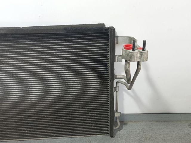 HYUNDAI 976061P200 Радиатор кондиционера в наличии Николаев