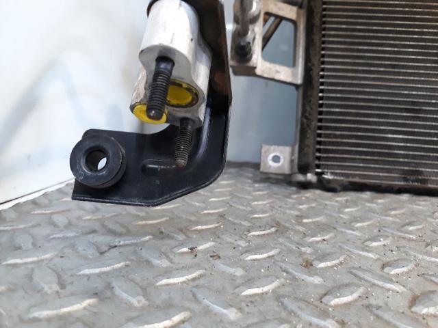 HYUNDAI 976062B000 Радиатор кондиционера в наличии Одесса