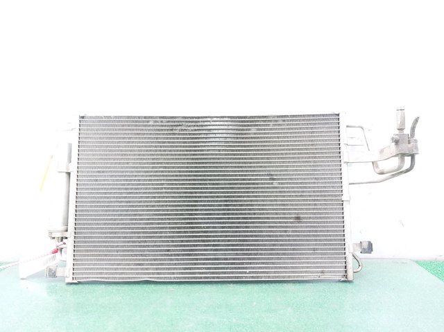 Condensador de ar condicionado / radiador para Kia Sportage 2.0 CRDI 4WD D4EAV 976062E000