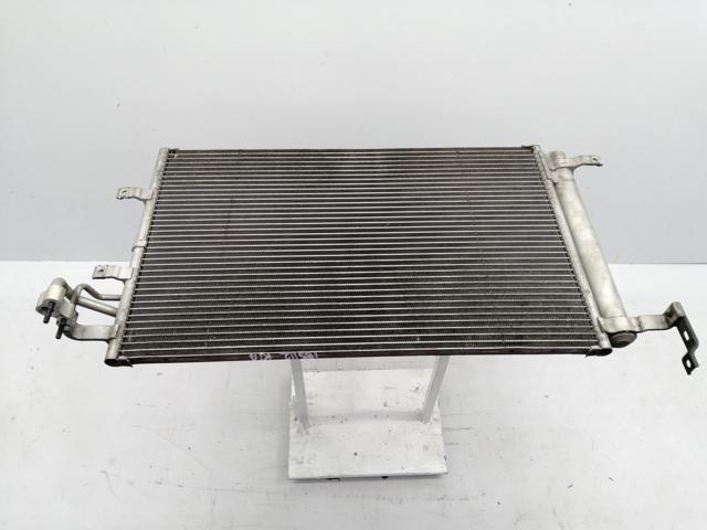 Condensador de ar condicionado / radiador para Kia Cerato Fastback 1.6 G4ED 976062F000