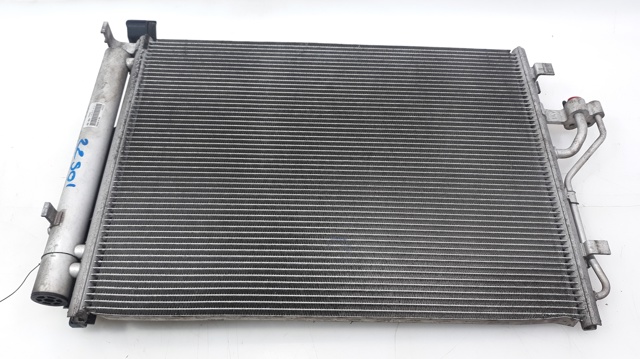 Condensador / radiador de ar condicionado para hyundai ix35 1.7 crdi d4fd 976062Y001