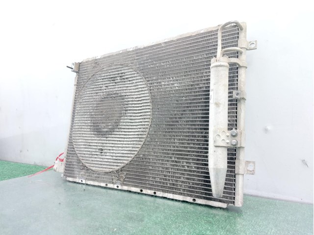 Condensador de ar condicionado / radiador para Kia Sorento I 2.5 CRDI 008319-CSY 976063E000