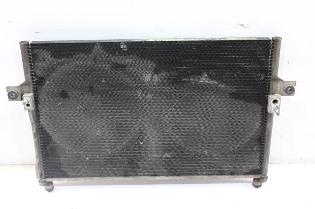 Condensador de ar condicionado / radiador para Hyundai H-1 / Starex Limousine (A1) (2001-2004) 976064A250