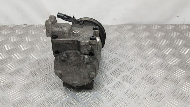 HYUNDAI 9770125200 Компрессор кондиционера в наличии Чернигов