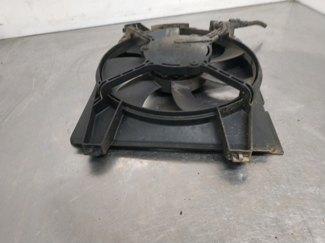 HYUNDAI 977302DXXX в наличии Каменское