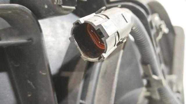 HYUNDAI 977304D200 Диффузор радиатора кондиционера, в сборе с крыльчаткой и мотором в наличии Украина