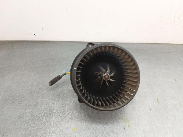 979452P000 HYUNDAI купить в Ровно