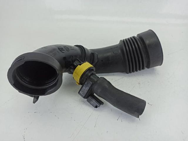 PEUGEOT 9801021780 Патрубок воздушный, выход воздушного фильтра в наличии Львов