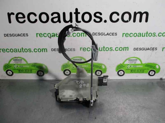 Fecho da porta dianteira direita 9801689980 Peugeot/Citroen