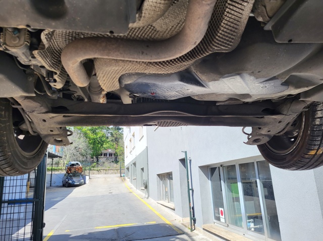 Viga de suspensão traseira (plataforma veicular) 9801942480 Peugeot/Citroen