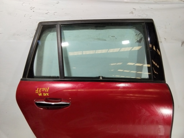 PEUGEOT 9803033680 Дверь задняя правая в наличии Николаев