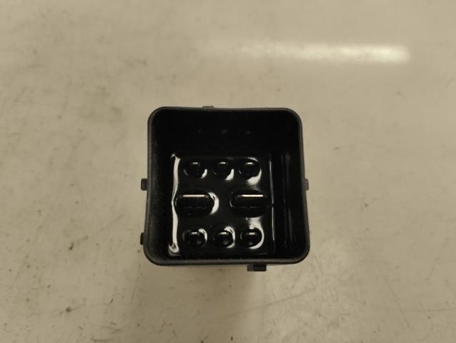 Relê das velas de incandescência 9803299780 FORD