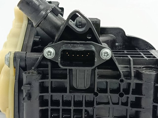 FORD 9804160380 Корпус термостата в наличии Ирпень