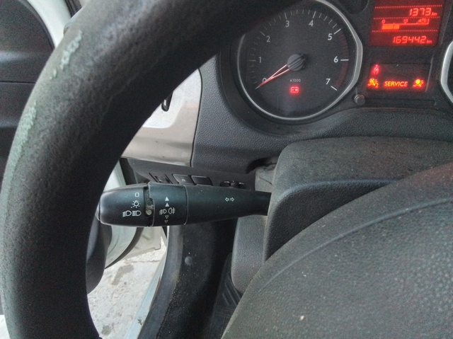 Comutador instalado na coluna da direção, montado Peugeot 307 3A, 3C