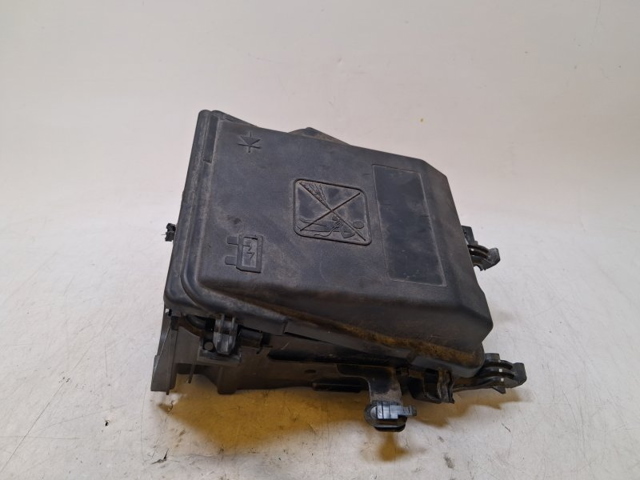 9804681980 PEUGEOT Корпус блока предохранителей купить в Каменское