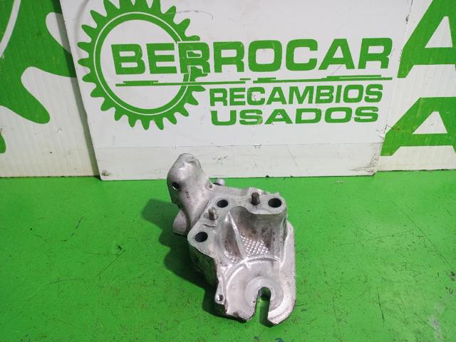 9805300680 PEUGEOT Кронштейн подушки (опоры) двигателя левой купить в Тернополь