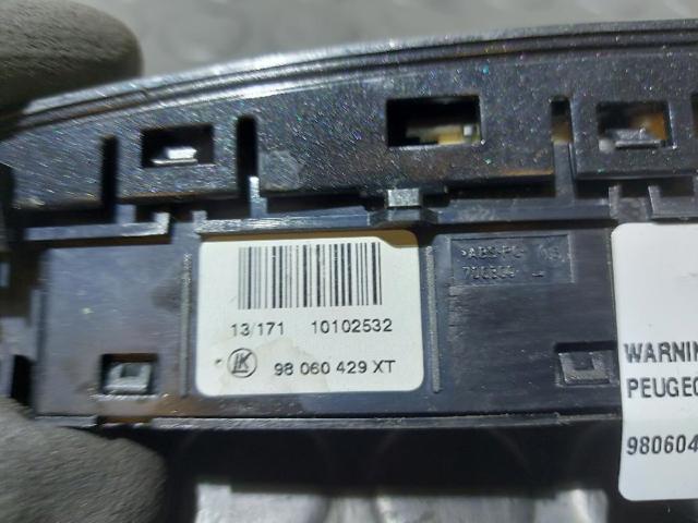 PEUGEOT 98060429XT в наличии Черновцы