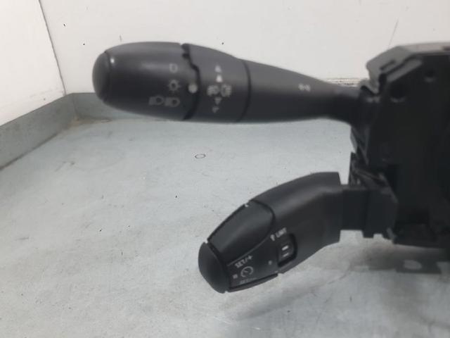 98062252XT PEUGEOT Правый подрулевой переключатель купить в Ужгород