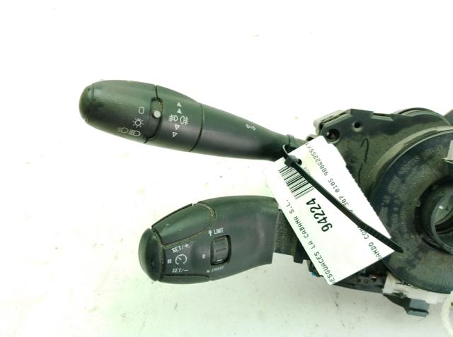 Comutador instalado na coluna da direção, montado Citroen Berlingo B9