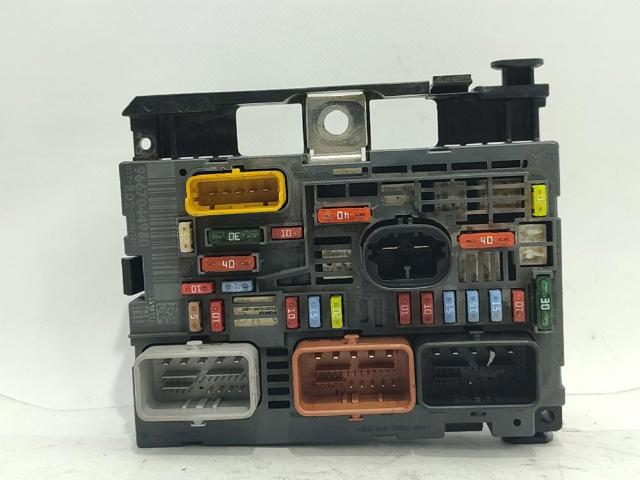 Unidade de dispositivos de segurança Peugeot 407 6D