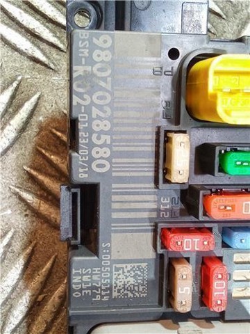 Unidade de dispositivos de segurança Peugeot 407 6D