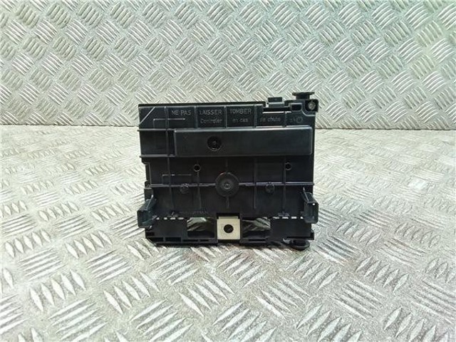 Unidade de dispositivos de segurança Peugeot 407 6D