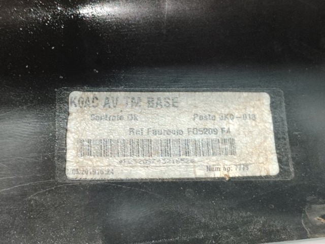 PEUGEOT 9808639977 Передний бампер в наличии Украина