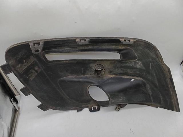 9810965777 PEUGEOT Заглушка (решетка) противотуманных фар бампера переднего левая купить в Николаев