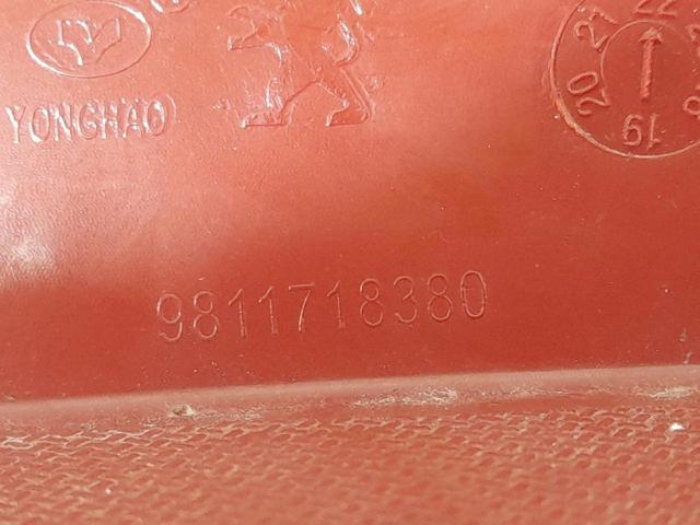 9811718380 PEUGEOT Фонарь противотуманный задний правый купить в Харьков