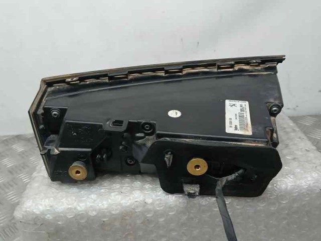 9813508180 PEUGEOT Задний фонарь купить в Житомир