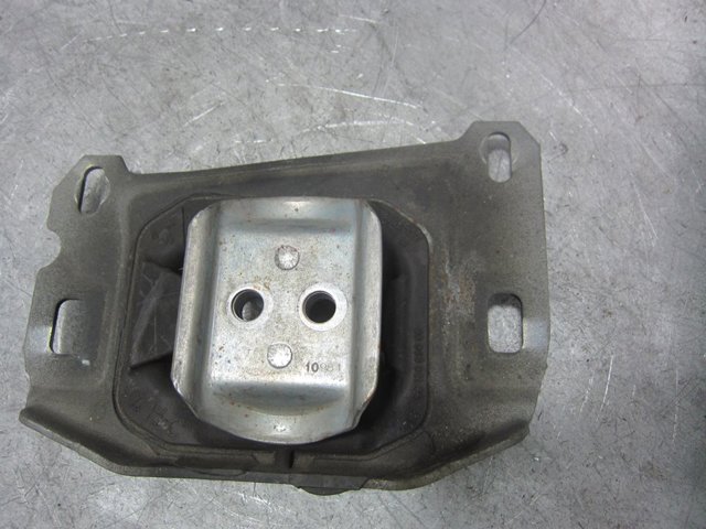 PEUGEOT 9813699680 Подушка (опора) двигателя левая верхняя в наличии Винница