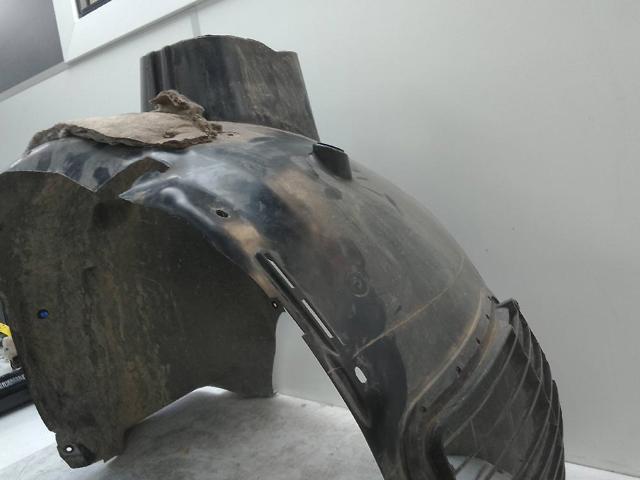 Guarda-barras direito do pára-lama dianteiro Citroen Berlingo K9