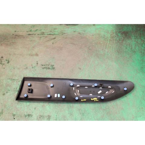 98176962XT PEUGEOT Молдинг двери передней правой нижний купить в Харьков